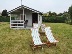 noclegi Wrzosowo Bungalow in Wrzosowo near Baltic Sea Beach
