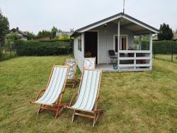 noclegi Wrzosowo Bungalow in Wrzosowo near Baltic Sea Beach