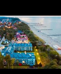 noclegi Niechorze REZYDENCJA NIECHORZE Apart 123 ogrodzony ogródek przy plaży