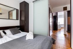 noclegi Gdynia Gdynia Główna Spacious Apartment by BookingHost