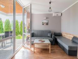 noclegi Sianożęty Comfortable holiday homes near the sea, pool