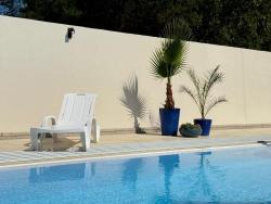 noclegi Jarosławiec Spacious 3-room apartment, summer pool