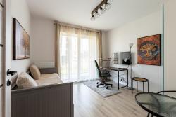 noclegi Gdańsk Lema Apartment with Garden by BookingHost