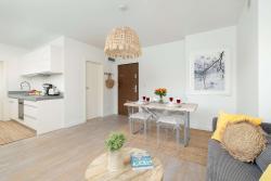 noclegi Międzyzdroje Charming Apartment with Balcony & Parking only 400 meters to the beach by Noclegi Renters