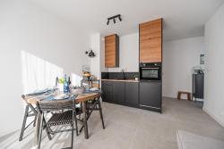 noclegi Gdynia Makuszyńskiego 56 by Homeprime