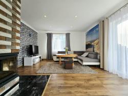 noclegi Gardna Wielka Dom z jacuzzi, house with a hot tub