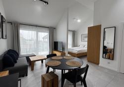 noclegi Jantar Amber Sky Jantar Resort by TriApart - grill, boisko, dwa miejsca parkingowe