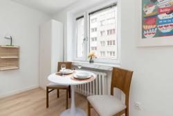 noclegi Gdynia Cosy Studio in Gdynia Center with Desk for Remote Work by Noclegi Renters