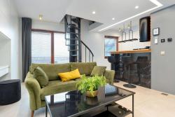 noclegi Gdańsk Luxury Two-level Apartment in Gdańsk Center with Pool, Gym and Sauna by Renters Prestige