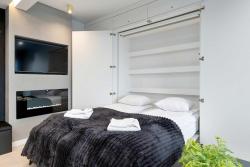 noclegi Gdańsk Luxury Two-level Apartment in Gdańsk Center with Pool, Gym and Sauna by Renters Prestige