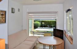 noclegi Rowy Amazing Apartment In Rowy With Wifi