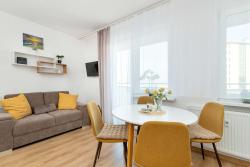 noclegi Gdynia Cozy Studio with a View of the Forest and the Sea in Gdynia by Noclegi Renters
