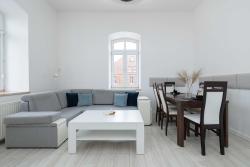 noclegi Kołobrzeg Rodzinny Apartament o Funkcjonalnym Wnętrzu 700 m od Stacji Kolejowej by Noclegi Renters