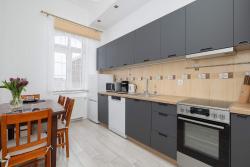 noclegi Kołobrzeg Rodzinny Apartament o Funkcjonalnym Wnętrzu 700 m od Stacji Kolejowej by Noclegi Renters