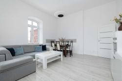 noclegi Kołobrzeg Rodzinny Apartament o Funkcjonalnym Wnętrzu 700 m od Stacji Kolejowej by Noclegi Renters