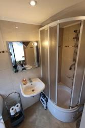 noclegi Żarnowska Holiday Home Gartenappartement an der polnischen Ostseeküste by Interhome
