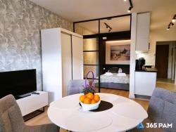 noclegi Mielno 365PAM - Apartamenty Szmaragdowa 21 Przy Plaży - SALA ZABAW, SIŁOWNIA, PARKING W CENIE