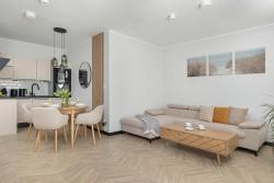 noclegi Międzyzdroje Luksusowy Apartament z Dostępem do Basenów i Parkingiem w Międzyzdrojach by Renters Prestige