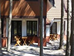 noclegi Rowy Holiday homes with a terrace, close to the beach