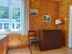 noclegi Junoszyno Chaty Sielanka -weranda w lesie