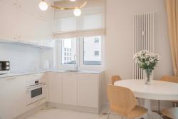 noclegi Gdynia Gdynia Centrum Apartament Abrahama 15 minut pieszo od Plaży Miejskiej by Noclegi Renters