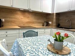 noclegi Rewal Apartament Rewal Klifowa Morska 3 z basenem