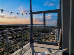 noclegi Dziwnówek Przy Plazy Studio z Widokiem na Zalew Porta Mare 11-te Pietro - Apartament 293