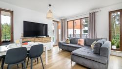 noclegi Stegna Stegna Park 29C - słoneczny apartament z dwiema sypialniami i dużym, narożnym balkonem