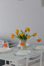 noclegi Międzyzdroje Functional Family Apartment in the City Center with Balcony by Noclegi Renters