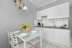 noclegi Międzyzdroje Functional Family Apartment in the City Center with Balcony by Noclegi Renters