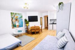 noclegi Jantar Osiedle Bursztynowe 25B - apartament Piamola w Jantarze blisko lasu