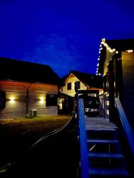 noclegi Mrzeżyno Białe Domki Mrzeżyno, domki dla rodzin, ogród, plac zabaw