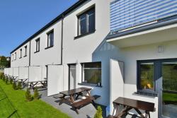 noclegi Jarosławiec Comfortable holiday homes with a summer pool