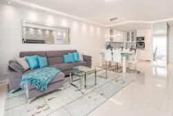 noclegi Międzyzdroje Funkcjonalny Apartament z Parkingiem Blisko Plaży w Międzyzdrojach by Noclegi Renters