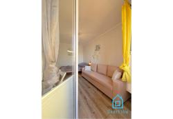 noclegi Gdańsk Spacious Room - Peaceful Retreat, 2 Minutes to Gdańsk Old Town