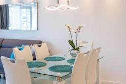 noclegi Międzyzdroje Funkcjonalny Apartament z Parkingiem Blisko Plaży w Międzyzdrojach by Noclegi Renters