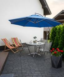 noclegi Łazy Słoneczny Domek w Łazach - 300 m od plaży, ogród, grill, parking