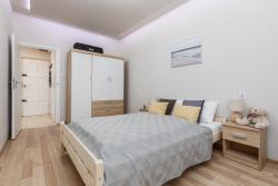 noclegi Łukęcin Seaside Apartment in the Woods with Balcony & 1 Bedroom by Noclegi Renters