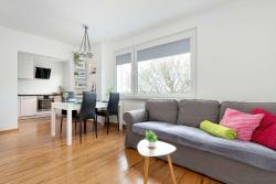 noclegi Gdynia Funkcjonalny Apartament Blisko Klifu Redłowskiego w Gdyni by Noclegi Renters