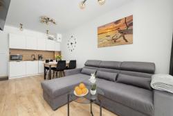 noclegi Mielno Enklawa - Apartament z Tarasem blisko Plaży i Jeziora by Noclegi Renters