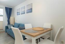 noclegi Świnoujście Jasny Apartament z Balkonem w Świnoujściu by Noclegi Renters