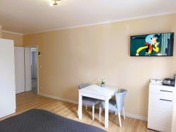noclegi Międzywodzie Apartment with swimming pool and jacuzzi, Mi dzywodzie