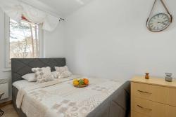 noclegi Międzyzdroje Komfortowy Apartament z Balkonem Blisko Plaży w Międzyzdrojach by Noclegi Renters
