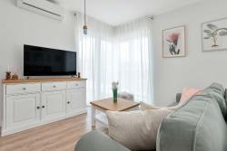 noclegi Łeba Air-conditioned Apartment with Parking & Balcony by Noclegi Renters