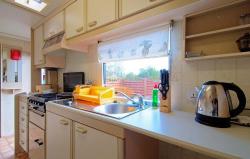 noclegi Rowy 2 Bedroom Pet Friendly Stacaravan In Rowy