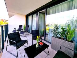 noclegi Kołobrzeg Westin House Apartament Balkon Basen SPA