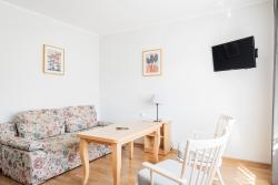 noclegi Ostrowo Alex - Pokoje i Apartamenty Blisko Plaży z Ogrodem i Placem Zabaw
