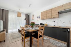 noclegi Międzywodzie Cozy Apartment Near the Beach with Parking and Terrace by Noclegi Renters