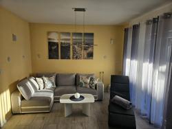 noclegi Trzęsacz Ferienhaus Lilja mit Garten, Kamin und Pool