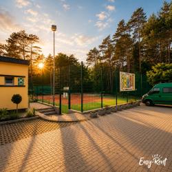 noclegi Pobierowo Apartament DAJAX - kort tenisowy, basen zewnętrzny, plac zabaw